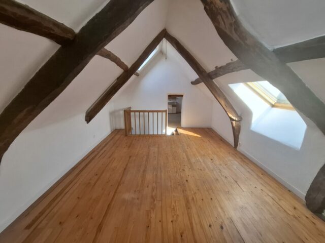 Vue entrée SDB Chambre2